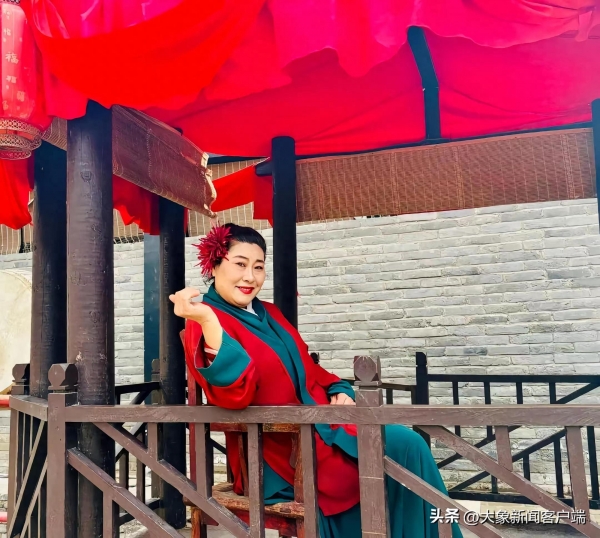 开封王婆成年轻人心中的新晋顶流被曝已成立相亲婚介所注册资本30万元(图1)