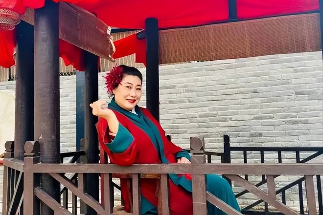 开封王婆说媒是否可信？网友：相亲带有娱乐性也没必要太当真！(图1)
