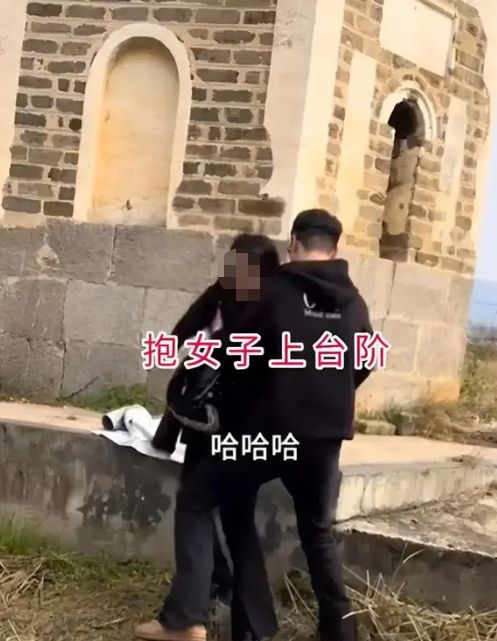 回顾：28岁小伙相亲33岁女老板对方一见钟情：娶我回家不要彩礼(图1)