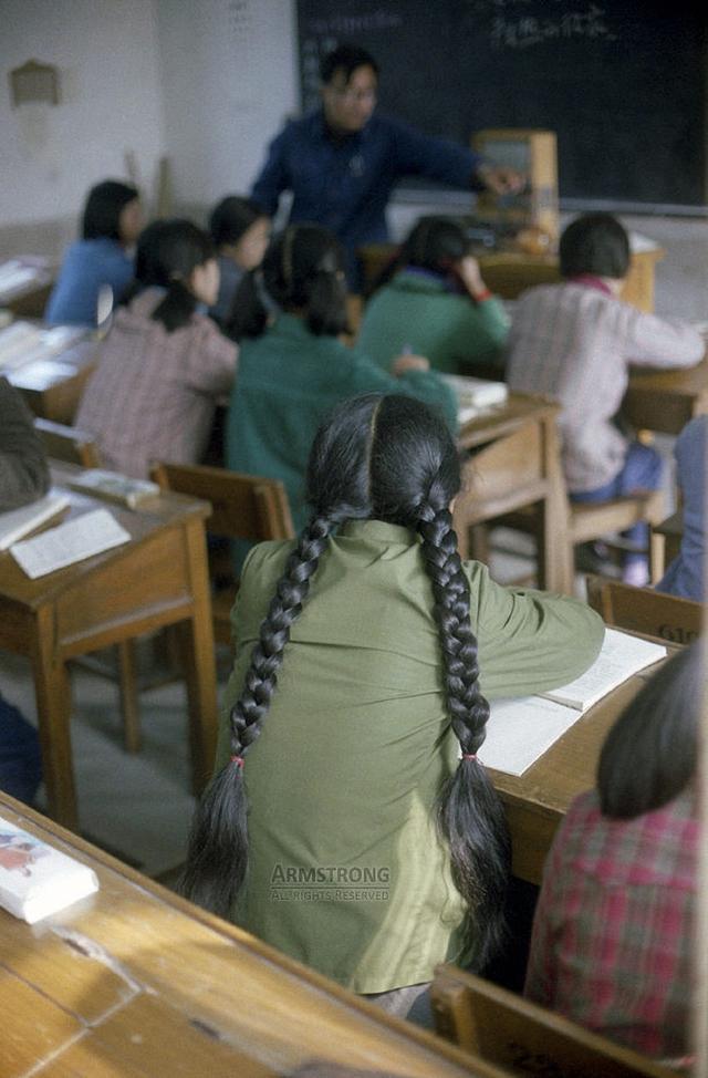 女子因彩礼与6年男友分手转身相亲成功炫豪横彩礼评论区炸烈(图2)