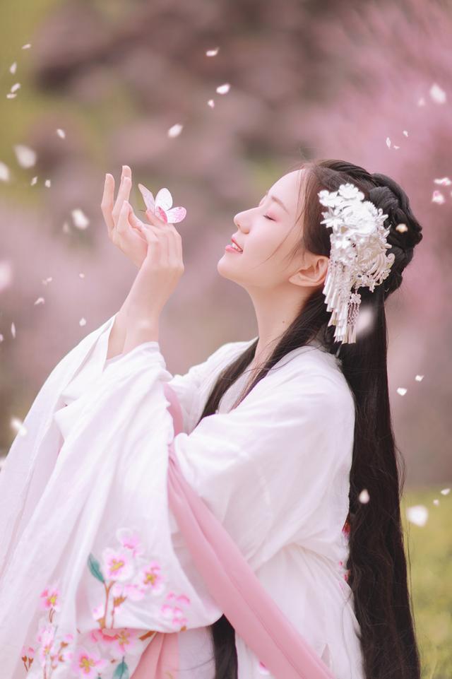 女子因彩礼与6年男友分手转身相亲成功炫豪横彩礼评论区炸烈(图10)