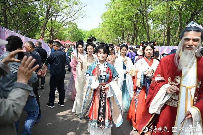 2024千佛山相亲大数据来了！“情绪价值”成婚恋重要考量(图5)
