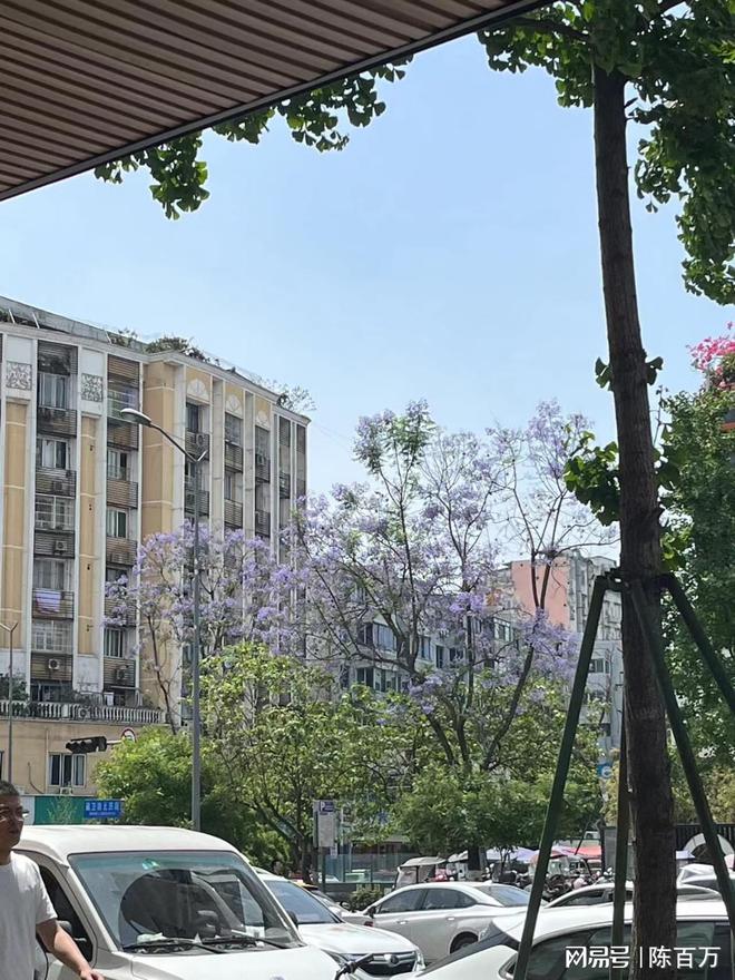 必赢“五一”到相亲对象家吃饭收到10001块大红包我却果断拒婚了(图1)