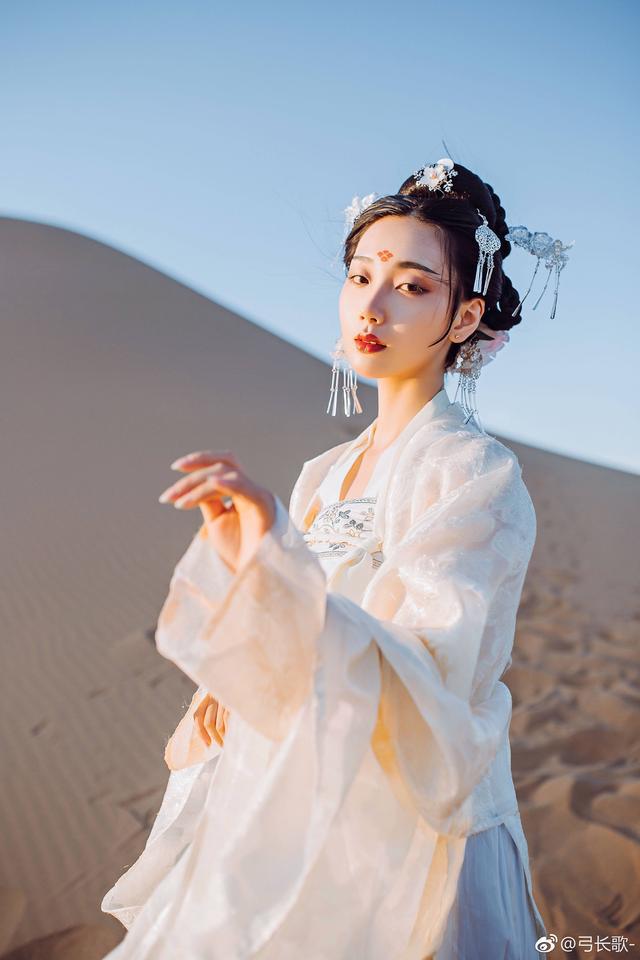 54岁女子貌美如花相亲63岁财大气粗的男子女子：我想嫁给你(图10)