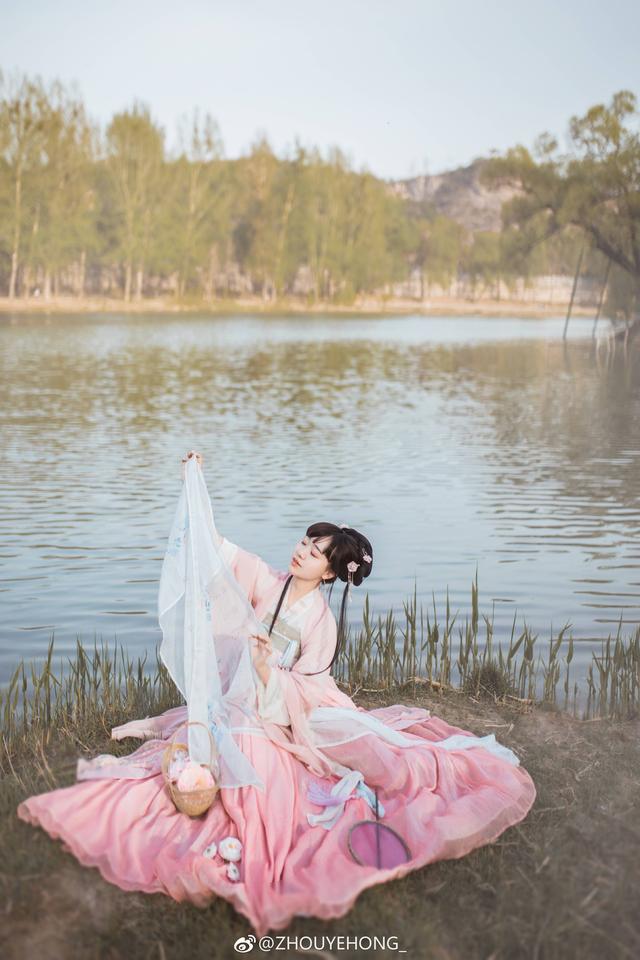 54岁女子貌美如花相亲63岁财大气粗的男子女子：我想嫁给你(图8)