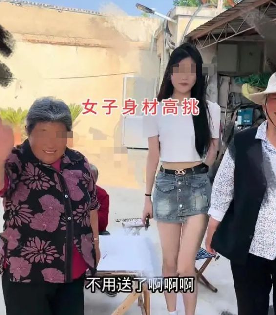 回顾男子和美女相亲一眼沦陷得知工作陷入两难：我该如何选择(图1)