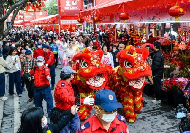 到百年越秀西湖花市“寻缘”广州青年交友活动年味十足(图2)