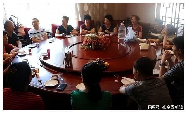 女子相亲带三闺蜜男方拒付账遭斥被指注定单身(图2)