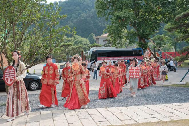 2024爱在珠山集体婚礼奇缘交友会浪漫上演(图1)