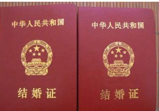 59岁大爷相亲61岁漂亮大妈领证当天大妈变卦大爷：那我图什么(图6)