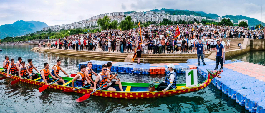 龙舟竞渡花山欢歌——昭通市2024年“我们的节日·端午”龙舟赛系列活动侧记_新华网(图2)