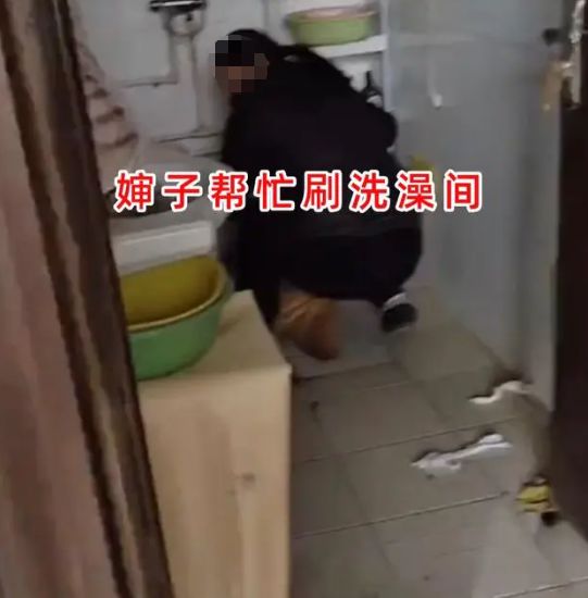 回顾：相亲对象要上门男子全家大扫除：垃圾运了十几车！(图2)
