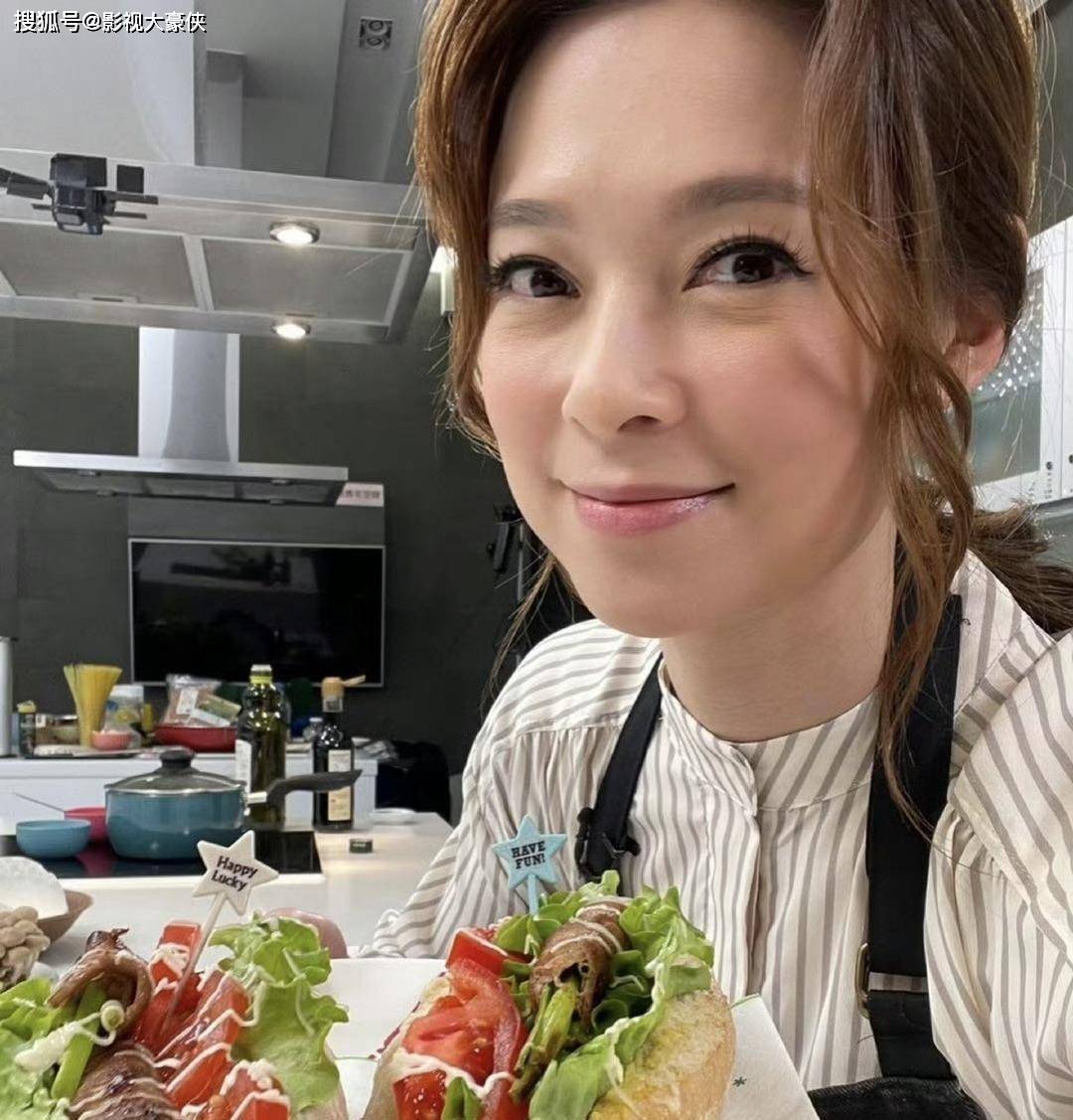必赢国际与视帝郭晋安离婚后首公开露面的欧倩怡状态大好自曝玩交友软件(图8)