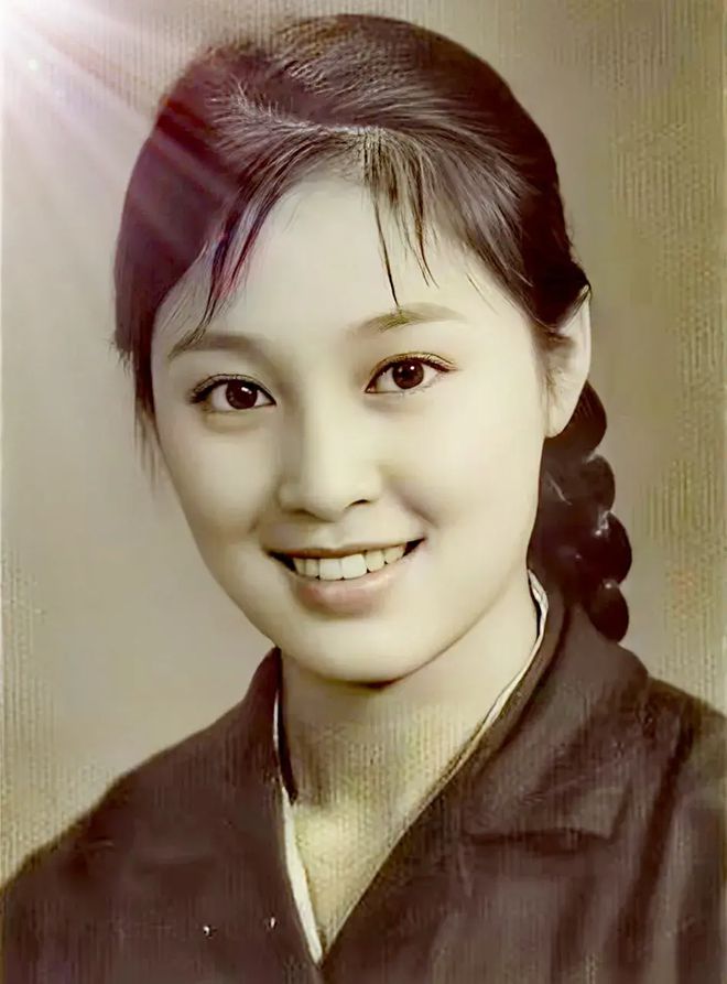 必赢国际96年我去相亲遭遇惊人巧合故意刁难竟发现她是老同学(图2)
