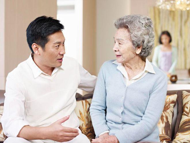 65岁大爷相亲遇真爱晚上想要留宿大妈心花怒放：当然满足你(图6)