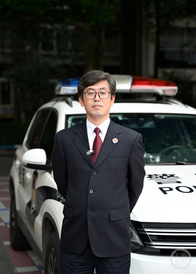 担任集团股票讲师大学生找工作却成了Bwin必赢诈骗帮凶(图3)