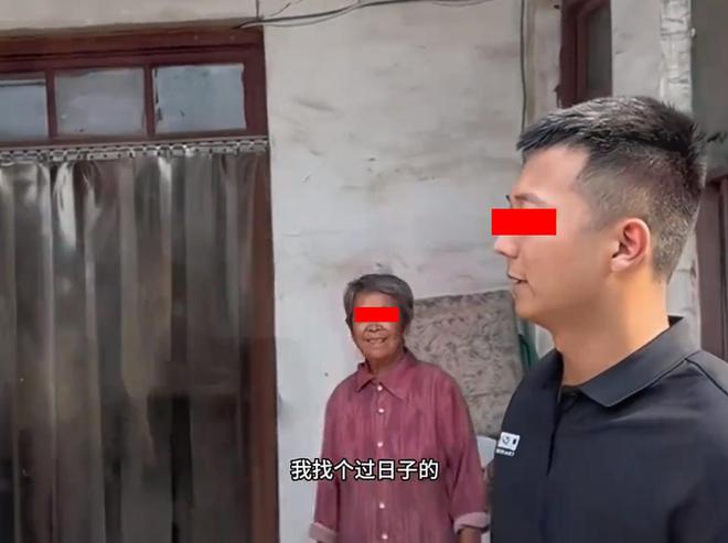 山东：男子相亲女车模看一眼就走：“长太漂亮不像过日子的”(图5)