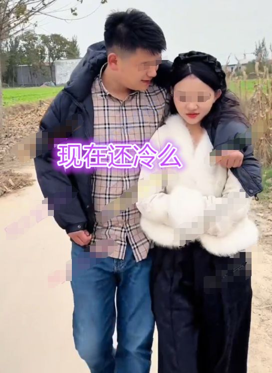 必赢河南：男子大风天相亲把比自己大6岁的女子揽入怀网友：聪明(图3)