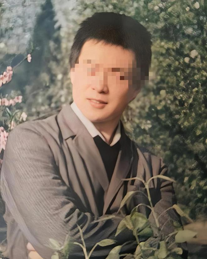 84年我相亲隔壁寡妇故意捣乱我找她理论她居然推倒我家院墙(图4)