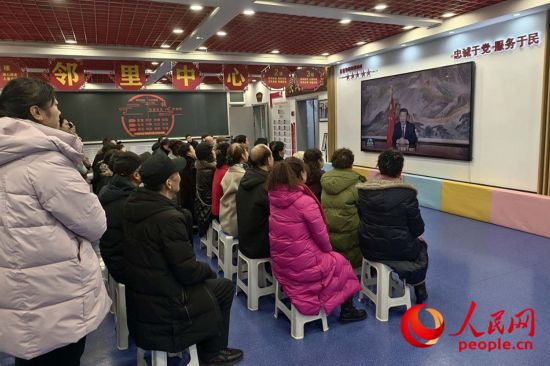 “我们乘着改革开放的时代大潮阔步前行”(图3)