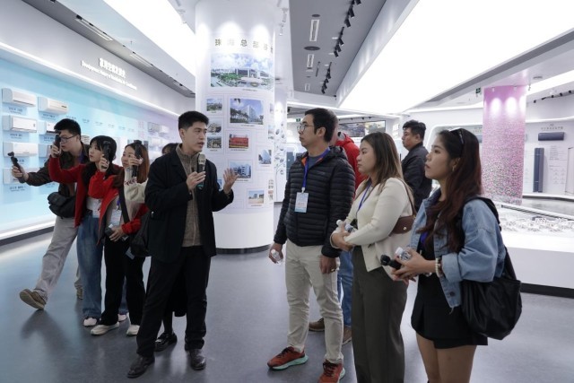 必赢国际【2024打卡中国】多元融合双向奔赴外国网红探索世界级湾区发展密码(图9)