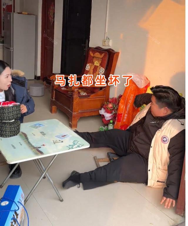 29岁女子相亲嫌小伙又胖又丑一听开奥迪想试婚：这就爱了？(图2)
