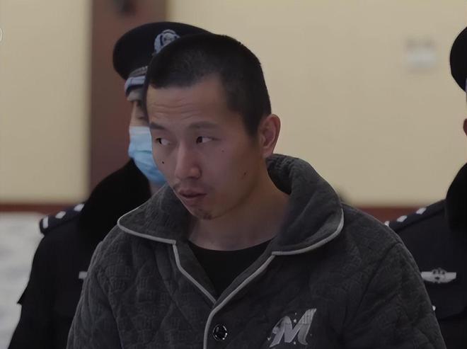 河南男大学生网上交友一查卡上4万全被骗嫌疑人刚入境就被抓(图16)