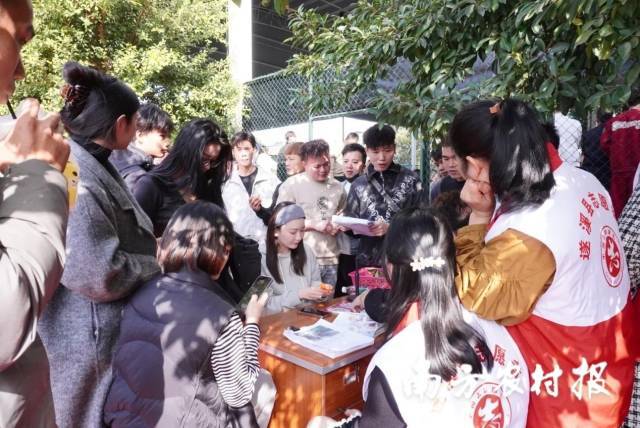 广东乡村“红娘奖”实行一年后：发不出去的千元奖金与直播间里的相亲潮(图13)