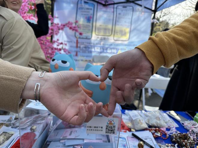 AI牵线缘分有“数”！测测App闪耀千佛山相亲大会(图3)
