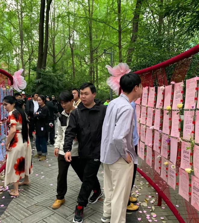 大量外国女孩涌入相亲角不要彩礼不要车房大龄剩女：滚出中国必赢(图9)