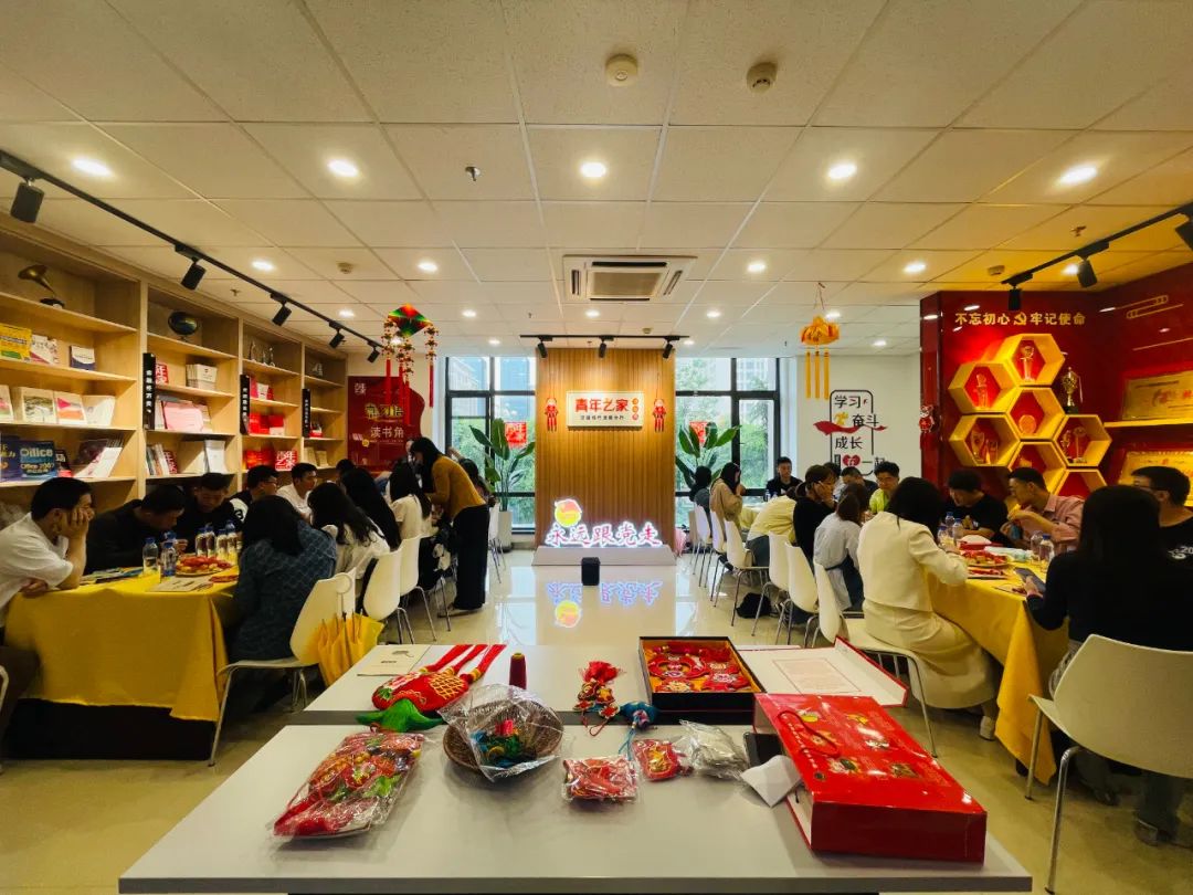 【经验交流】探索三步走新模必赢式激发青年之家新活力(图2)