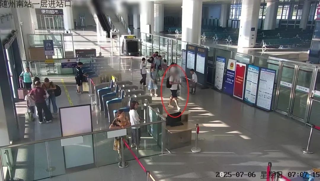 青年欲出境“捞金”被警方拦截！警方提示：警惕境外高薪诈骗(图2)