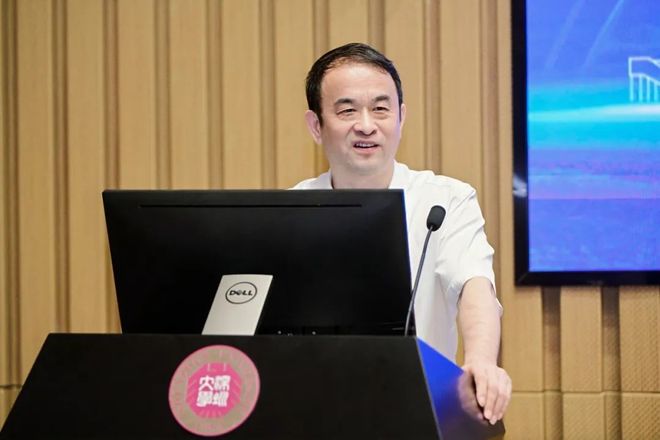 深圳大学第二届低必赢空产业研讨会成功举办(图1)