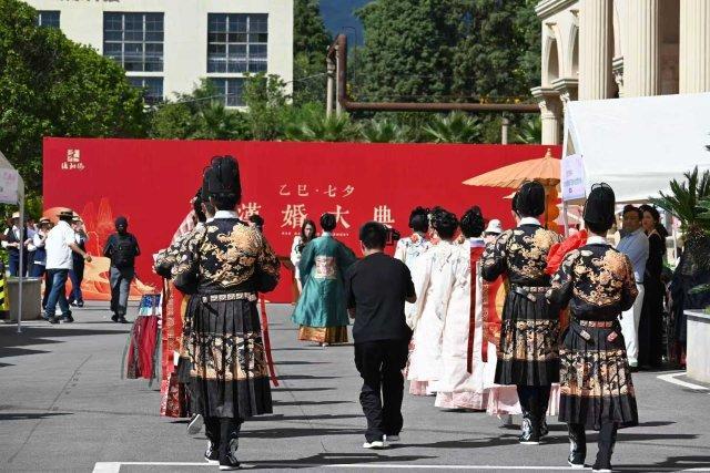 七夕牵手一生!昆明主城四区浪漫“拉满”必赢国际(图11)