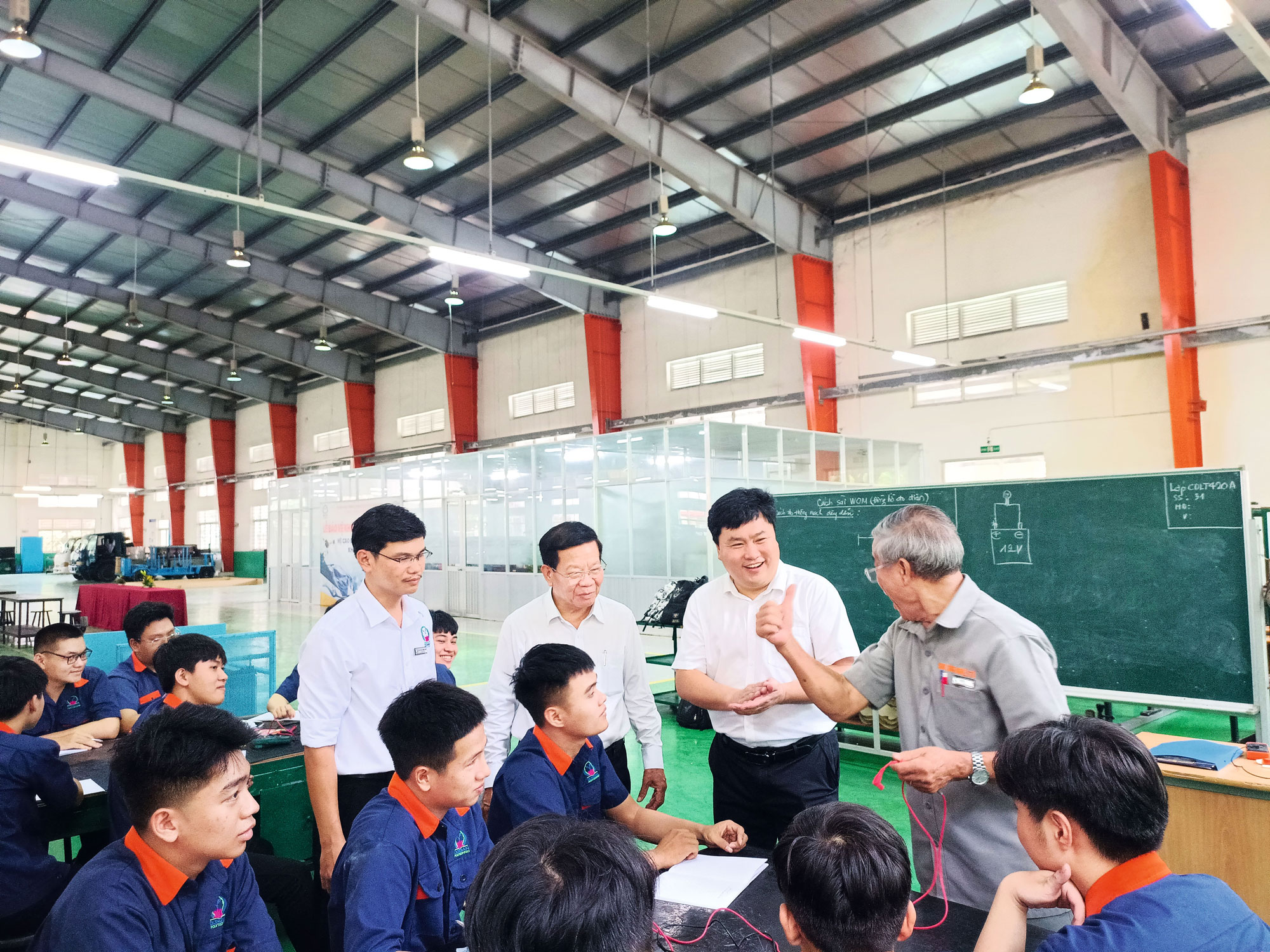 2025年9期|面向东盟数智赋能——为建设具有全球影响力的重要教育中心贡献广西力量(图2)