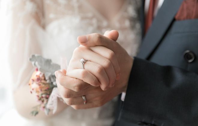 “洋媳妇”横扫国内婚恋市场!零彩礼、不要房大龄剩女慌了?(图1)