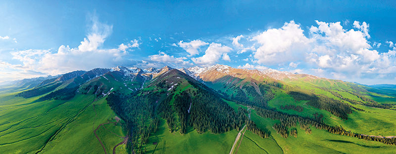 瞭望共绘新时代新疆美好画卷(图1)