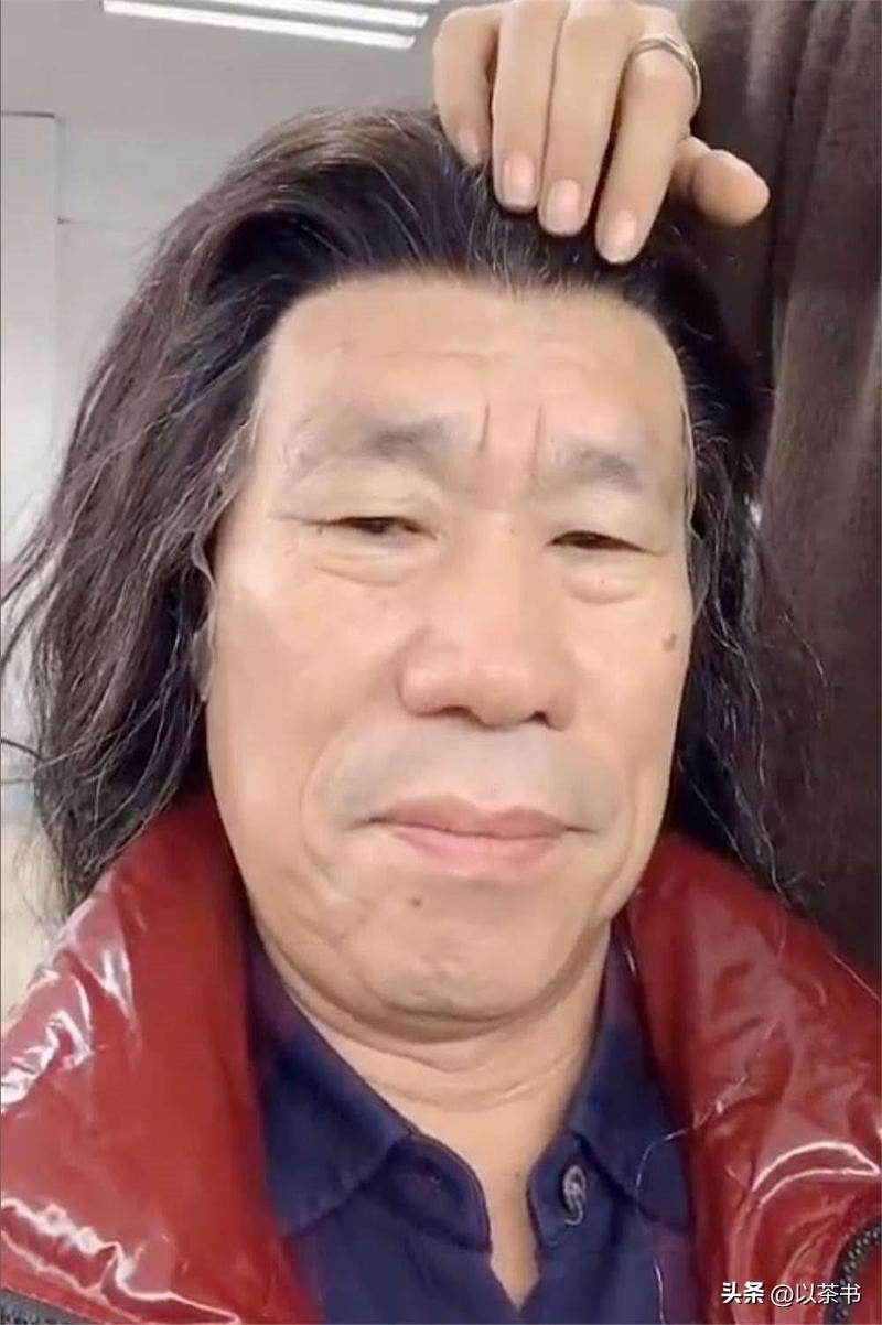 必赢国际他是鬼子专业户女儿因他演鬼子相亲被拒绝愧疚直言对不住女儿(图9)