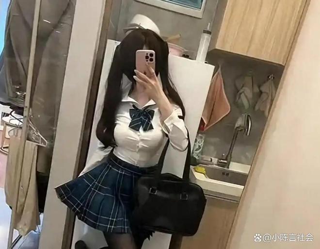 白天陪玩夜晚陪睡高端伴游背后的隐秘乱象令人堪忧(图2)