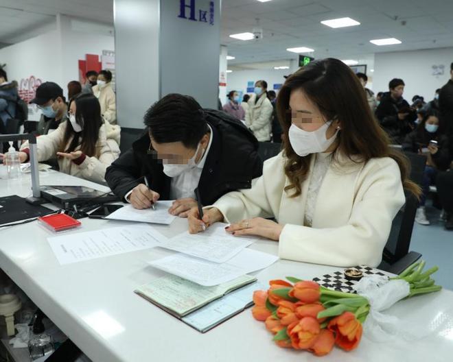 中国单身人口近3亿!日本没钱韩国看不到希望我国婚恋卡在哪?(图17)