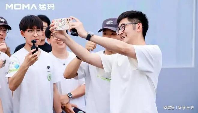 必赢相亲门翻车后喊冤？Tim的双标网友不买账(图10)