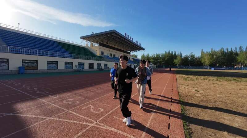 Bwin必赢青年早新闻网传“人大代表朱征夫儿子吸毒”所以呼吁前科封存?本人回应(图2)