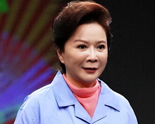 钱再多也无用!64岁身价千万的蔡明如今现状给中年女人提了个醒(图13)