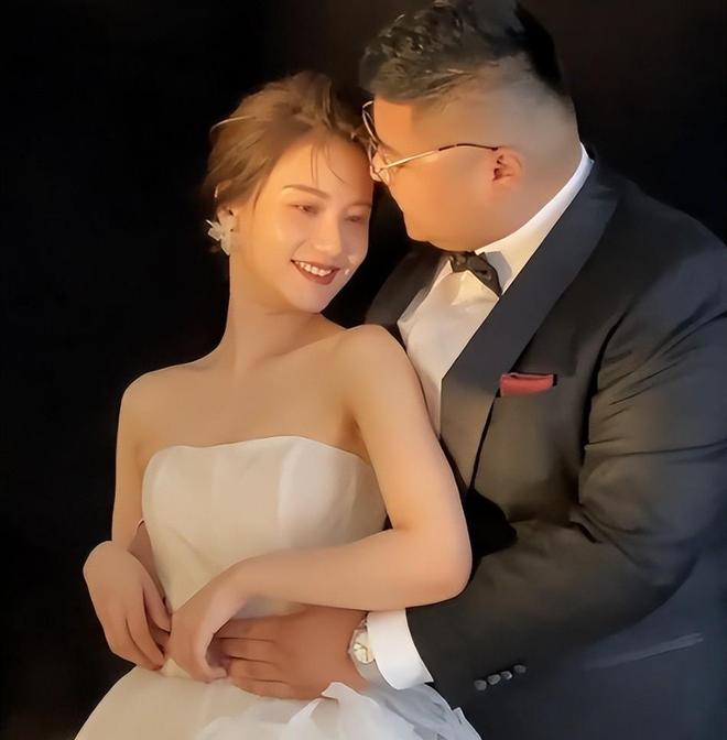 离婚线个月前妻高调官宣好消息撕碎了猴哥仅剩体面(图5)