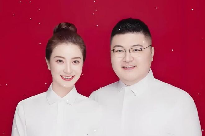 流量喂不饱婚姻网红猴哥的体面被前妻何钰欣一条官宣撕得粉碎(图9)