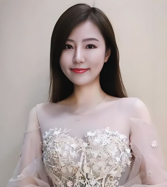 流量喂不饱婚姻网红猴哥的体面被前妻何钰欣一条官宣撕得粉碎(图13)