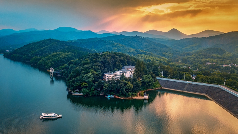 长江经济带媒体联动报道·同饮一江水共答十年题广德×安吉：宝藏小城“出圈”记(图6)