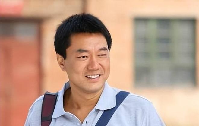 演员董勇:离婚后坚决不再婚45岁被嫂子“逼迫”相必赢国际亲竟娶到娇妻(图9)