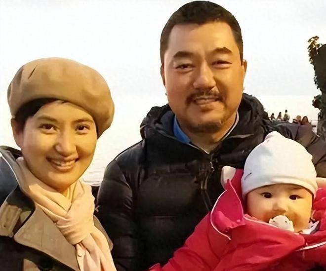 演员董勇:离婚后坚决不再婚45岁被嫂子“逼迫”相必赢国际亲竟娶到娇妻(图21)