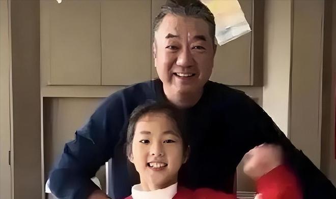 演员董勇:离婚后坚决不再婚45岁被嫂子“逼迫”相必赢国际亲竟娶到娇妻(图22)